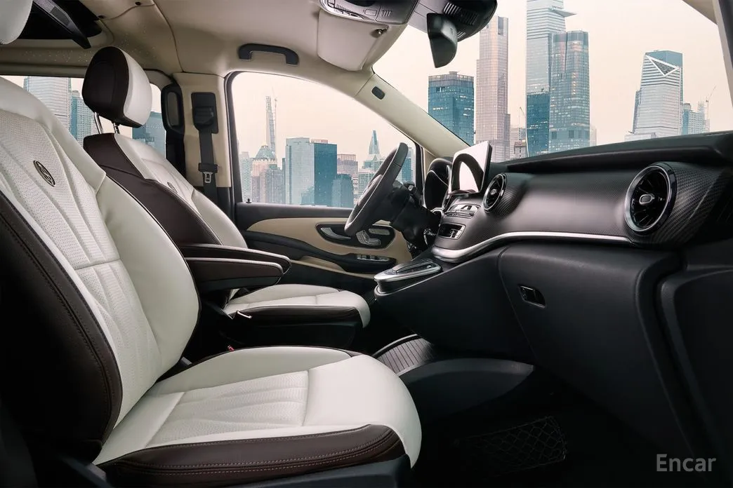 Фото 17 - Mercedes-Benz V-Class