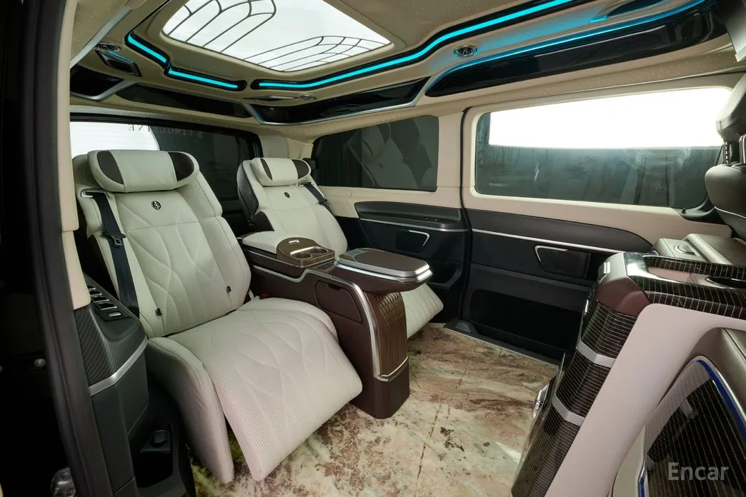 Фото 19 - Mercedes-Benz V-Class