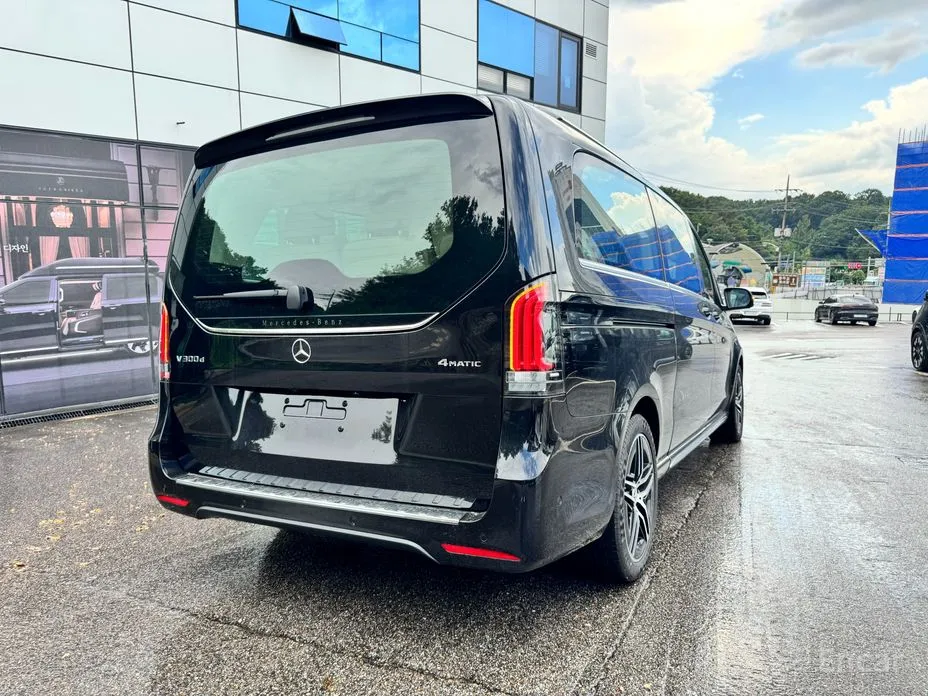 Фото 2 - Mercedes-Benz V-Class