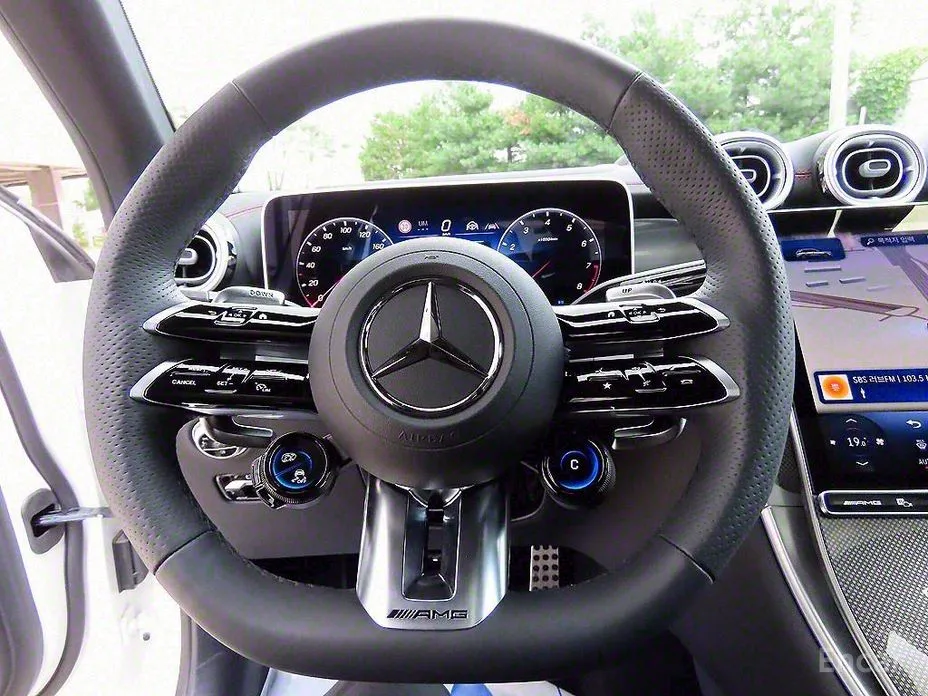 Фото 8 - Mercedes-Benz GLC-Class