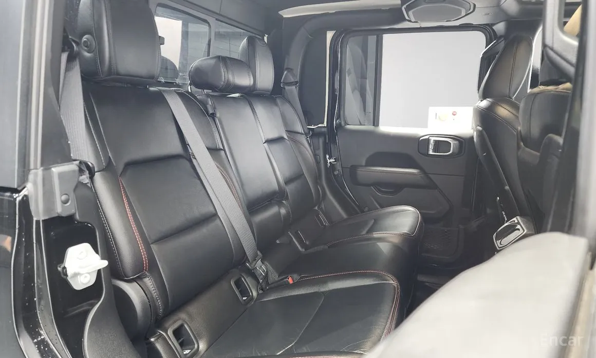 Фото 12 - Jeep Gladiator