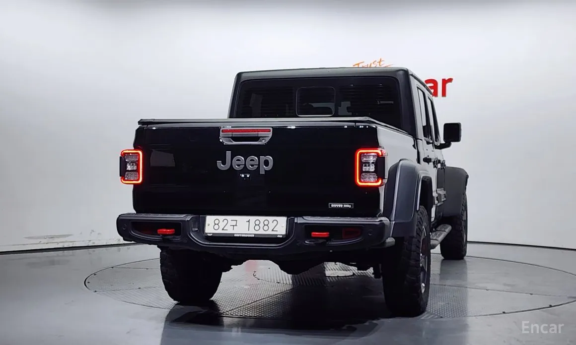 Фото 4 - Jeep Gladiator