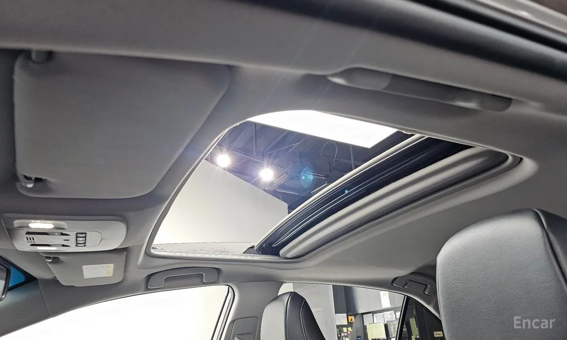 Фото 19 - Toyota Camry