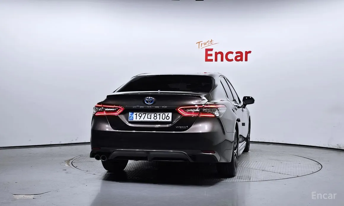 Фото 4 - Toyota Camry