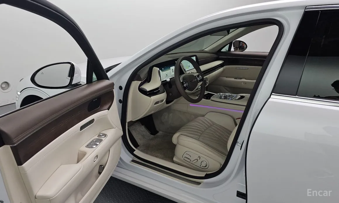 Фото 10 - Genesis G90