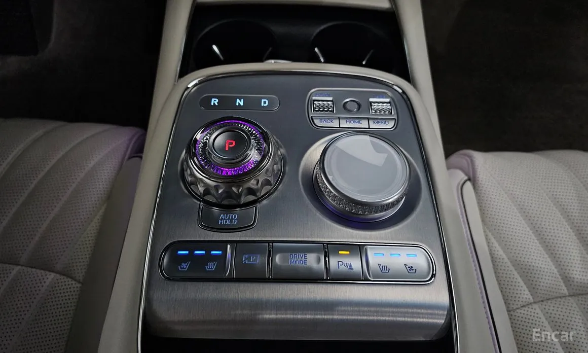 Фото 9 - Genesis G90