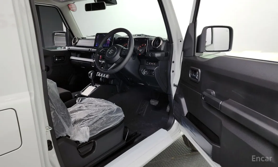 Фото 10 - Suzuki Jimny