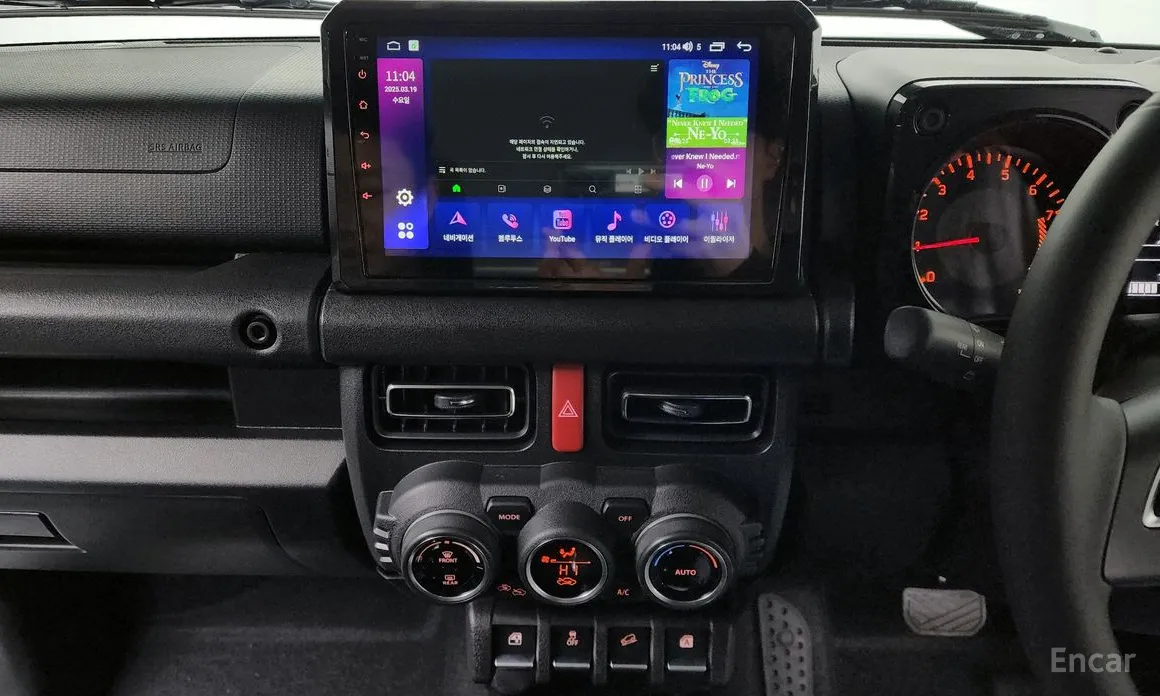 Фото 14 - Suzuki Jimny