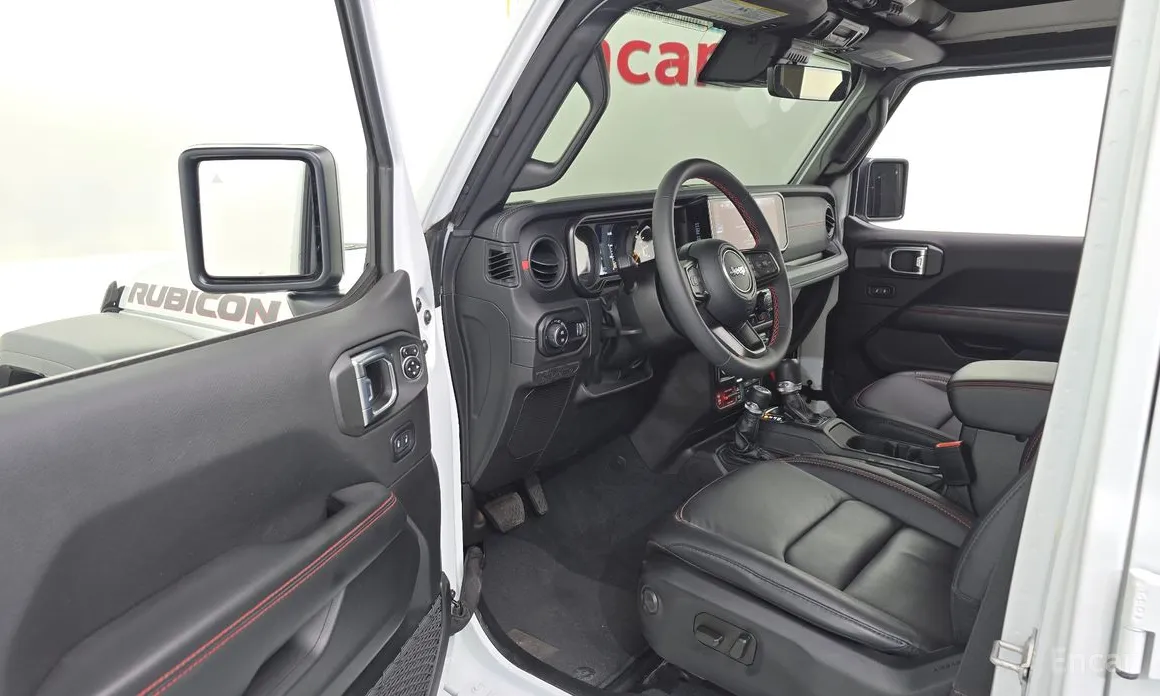 Фото 10 - Jeep Wrangler