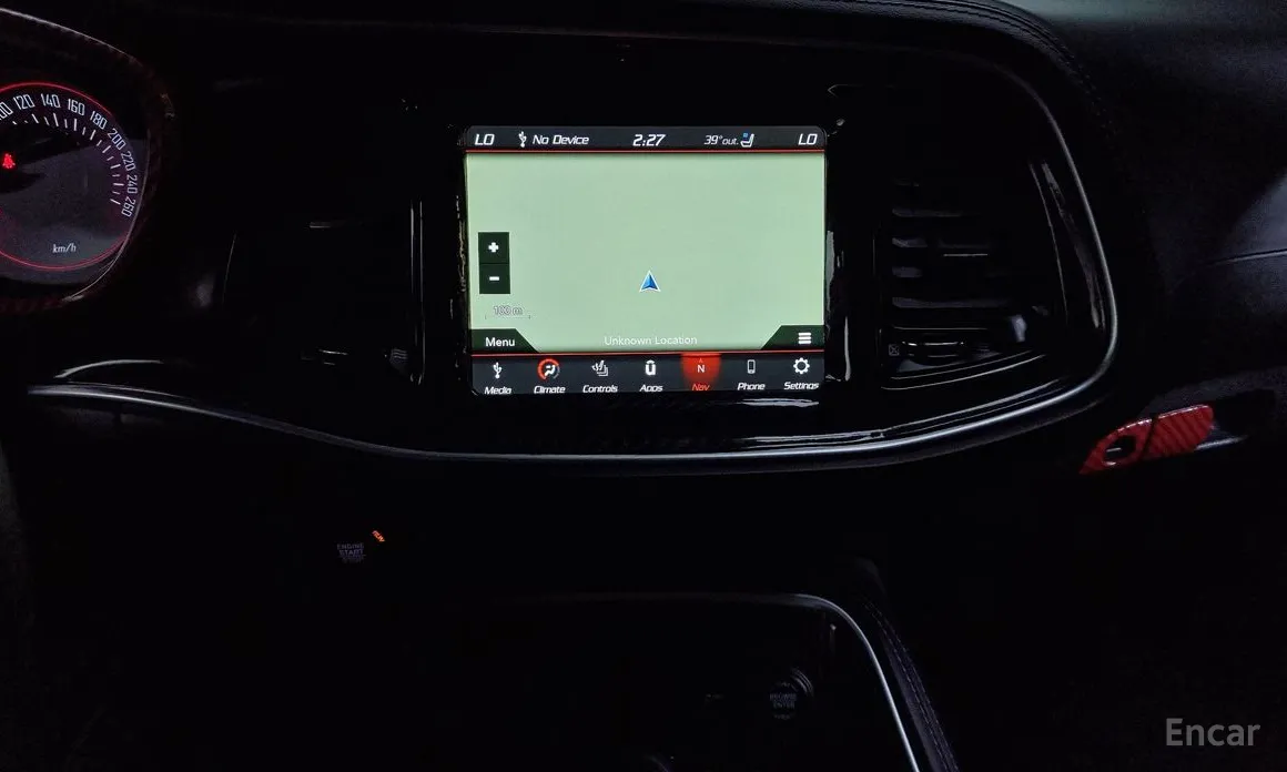 Фото 14 - Dodge Challenger