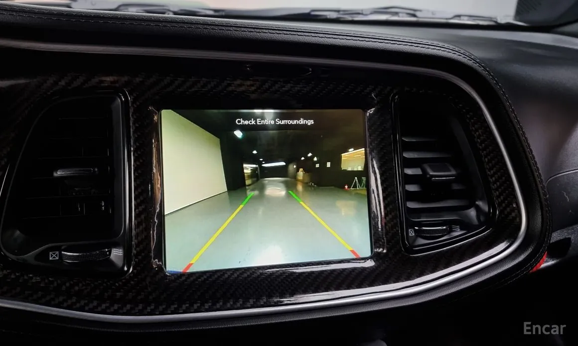 Фото 15 - Dodge Challenger