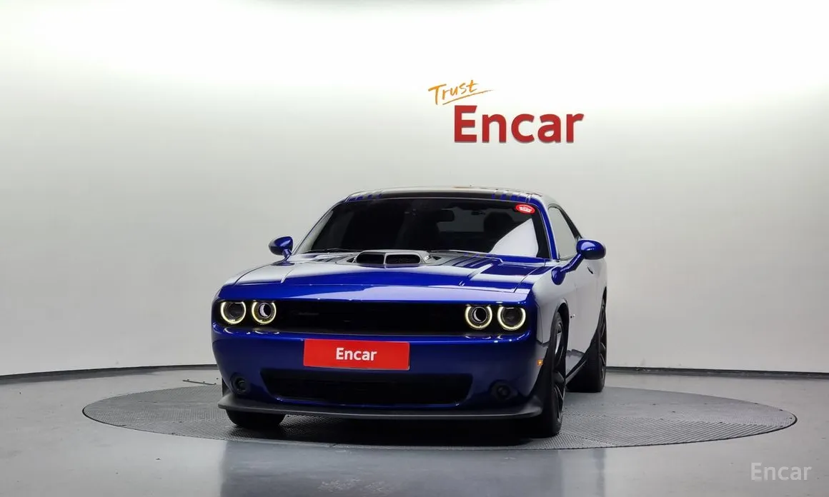 Фото 3 - Dodge Challenger