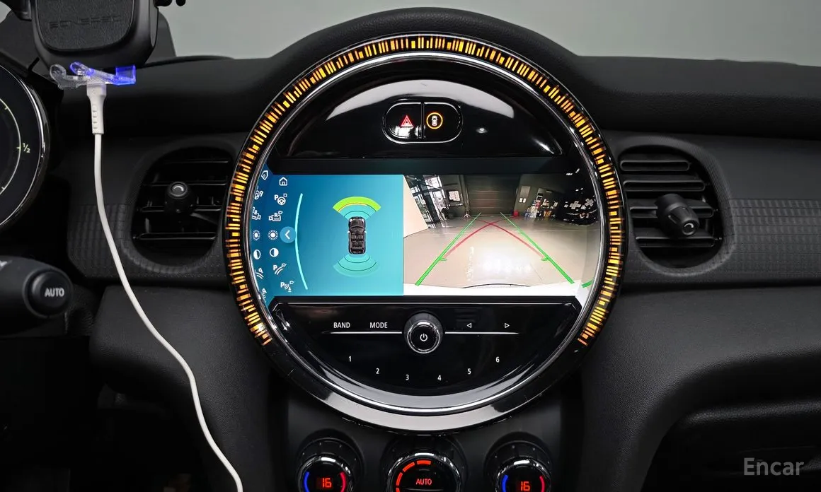 Фото 15 - Mini Cooper Convertible