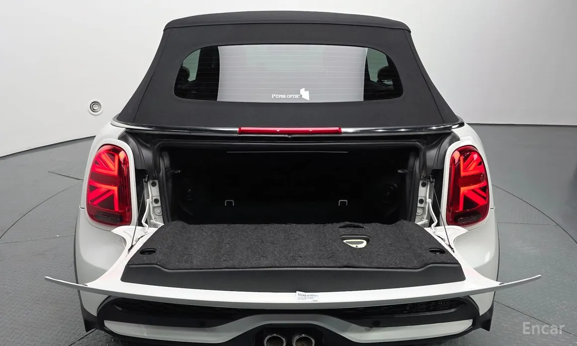 Фото 18 - Mini Cooper Convertible