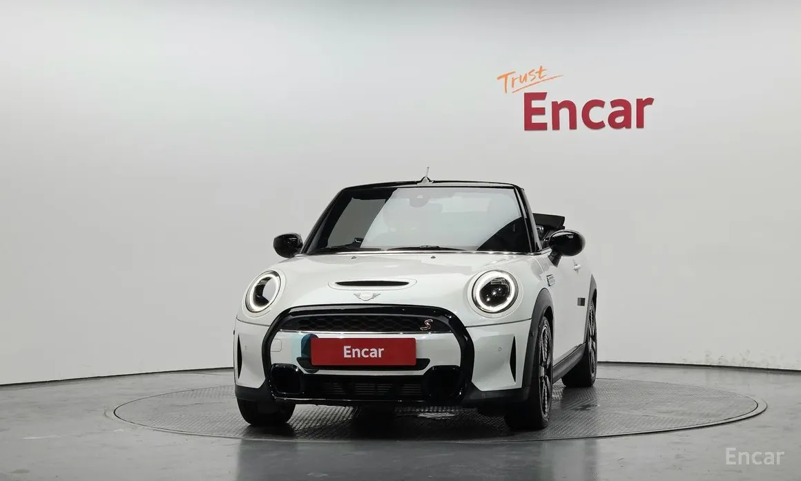 Фото 3 - Mini Cooper Convertible