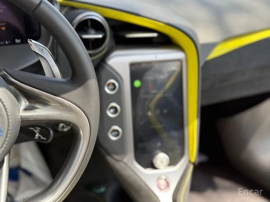 Фото 20 - McLaren 750S