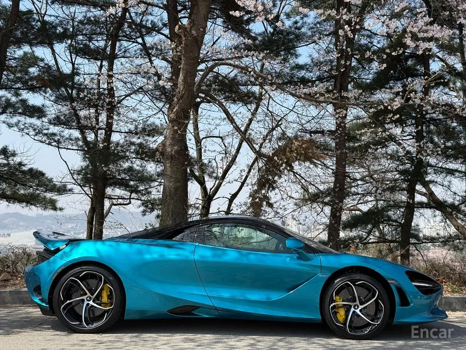 Фото 3 - McLaren 750S