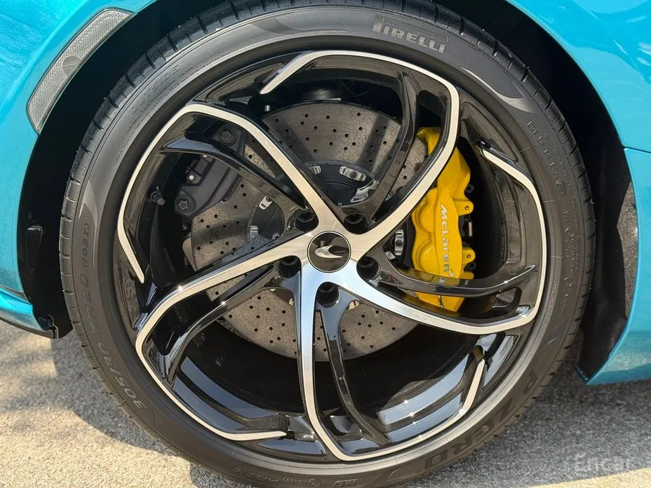 Фото 6 - McLaren 750S