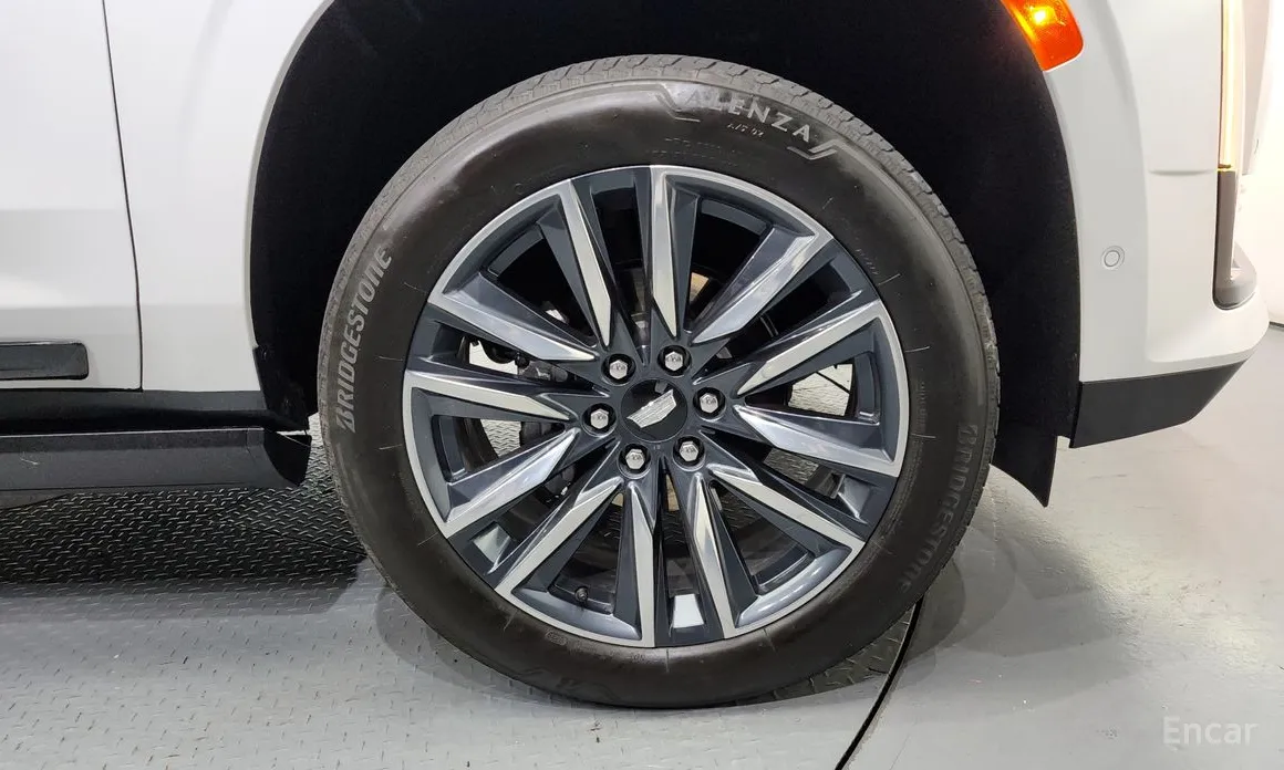 Фото 5 - Cadillac Escalade