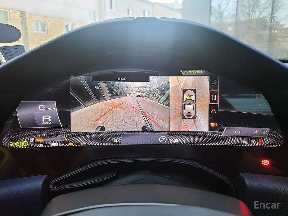 Фото 15 - Ferrari Roma