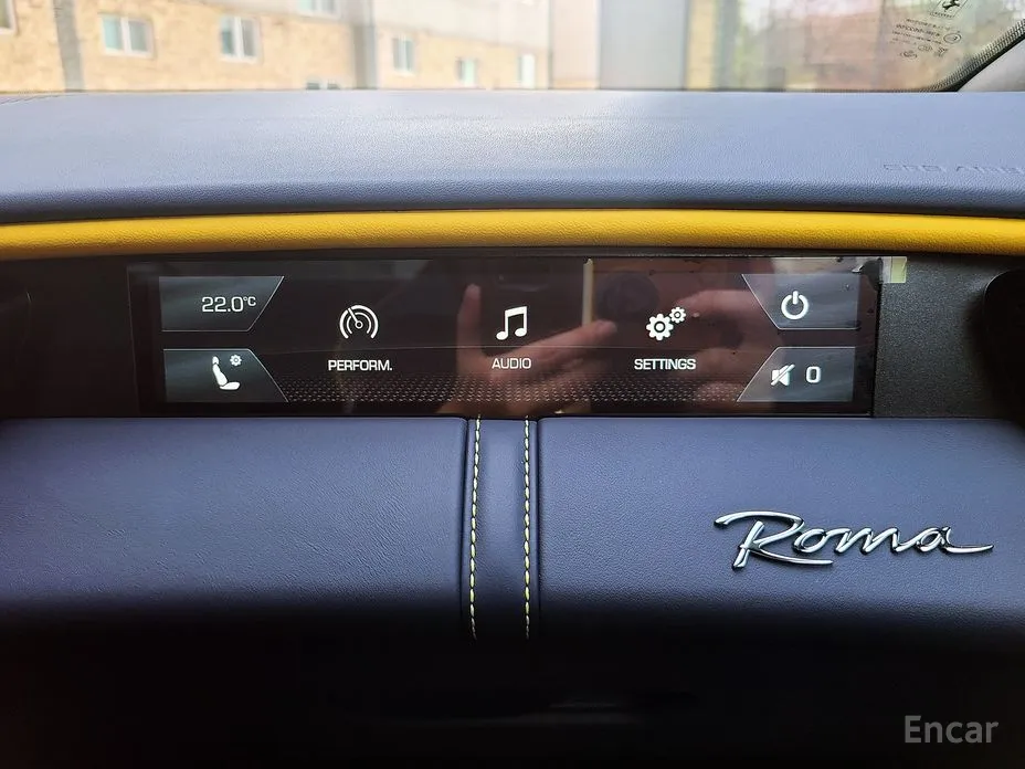 Фото 18 - Ferrari Roma