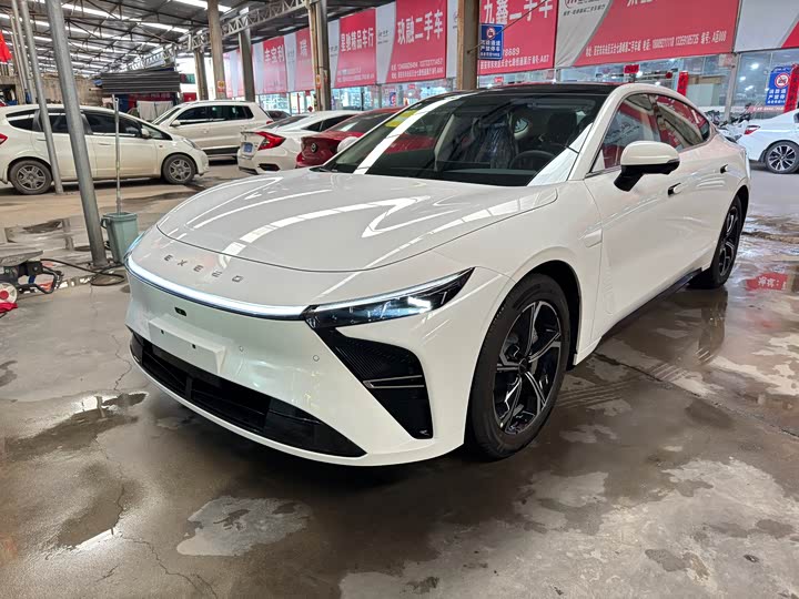 Фото 1 - Exeed Sterra ES