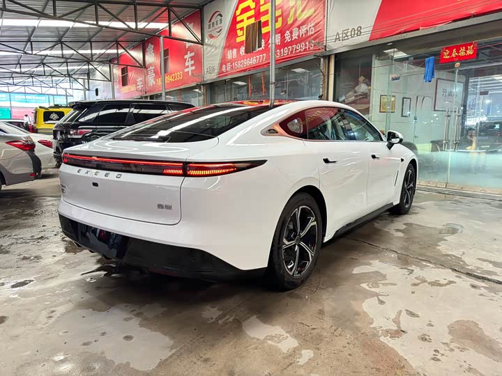 Фото 9 - Exeed Sterra ES