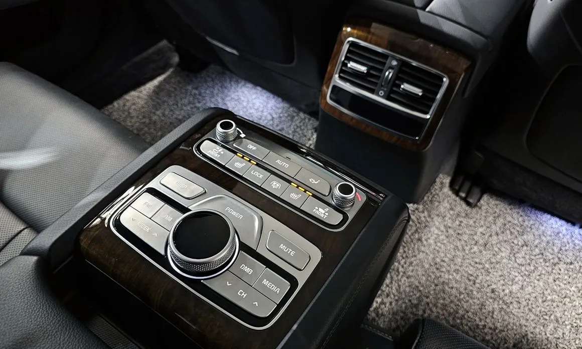 Фото 18 - Kia K9