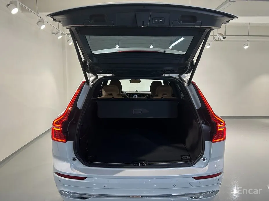 Фото 18 - Volvo XC60