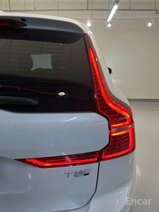 Фото 19 - Volvo XC60