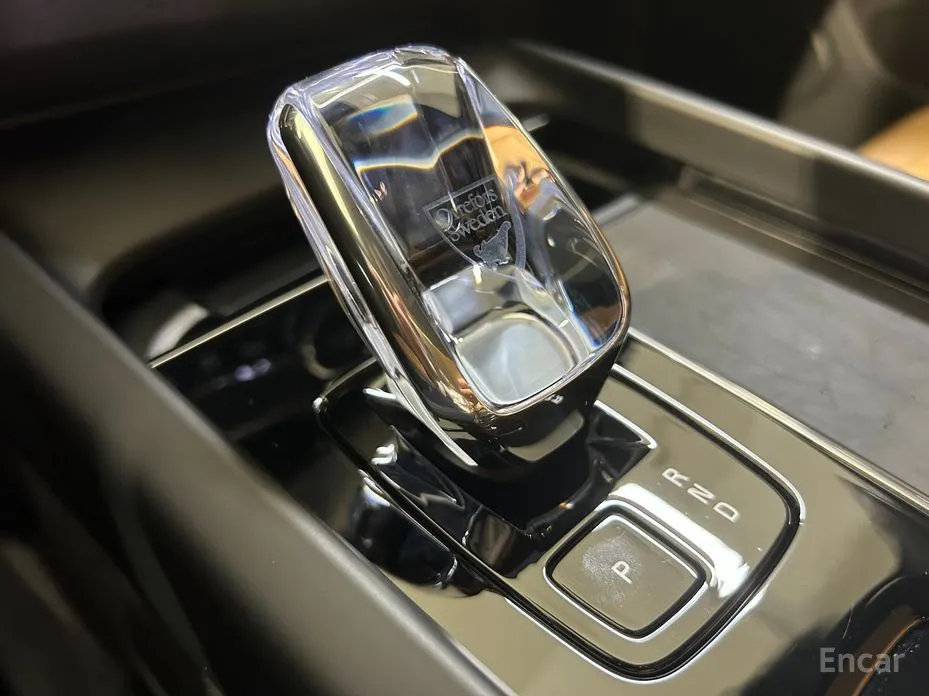 Фото 9 - Volvo XC60