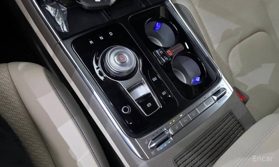 Фото 9 - Kia Carnival