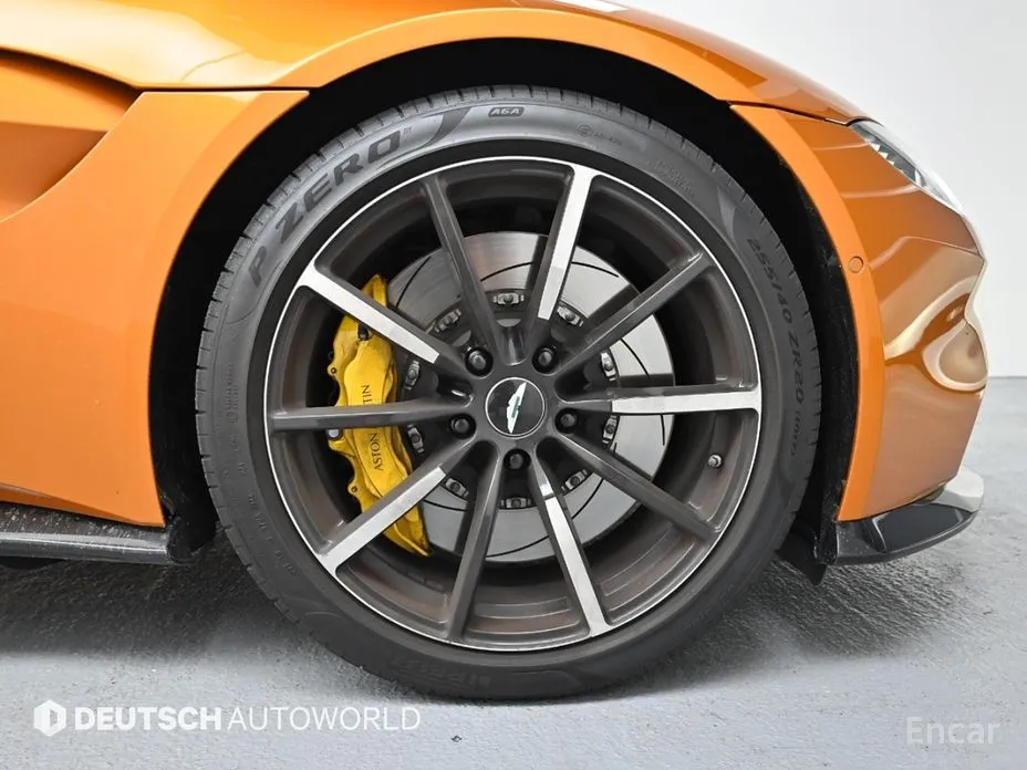 Фото 5 - Aston Martin Vantage