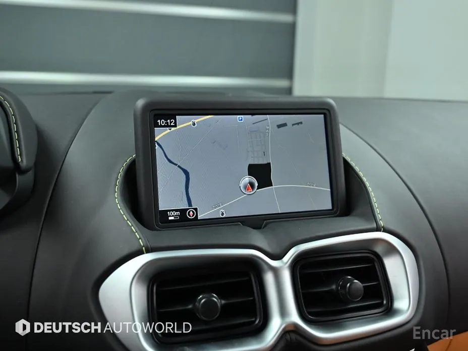 Фото 7 - Aston Martin Vantage