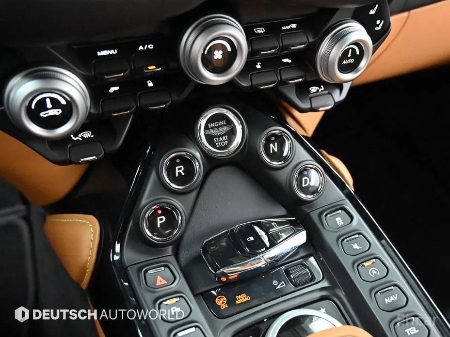 Фото 9 - Aston Martin Vantage