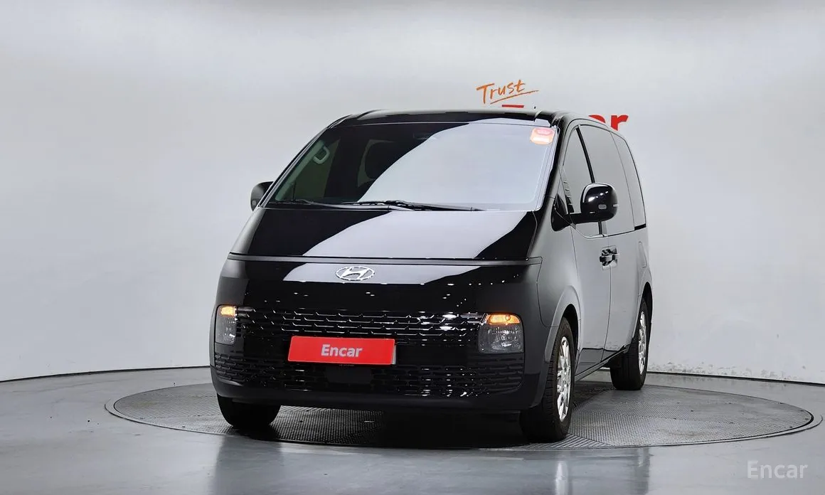 Фото 3 - Hyundai Staria