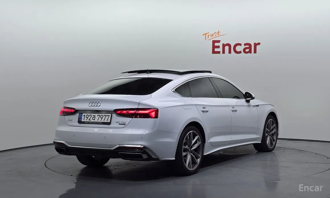 Фото 2 - Audi A5