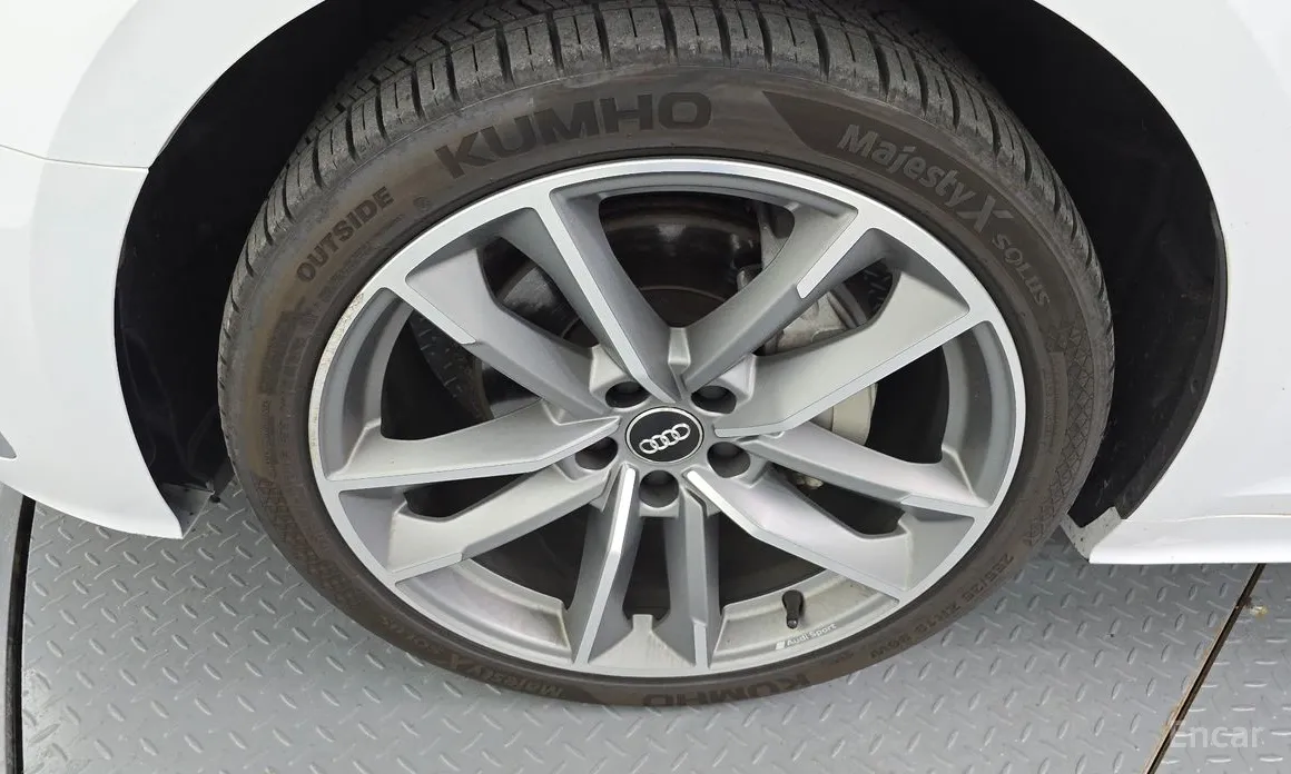 Фото 5 - Audi A5