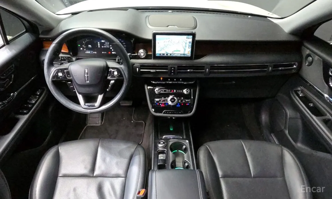 Фото 14 - Lincoln Corsair