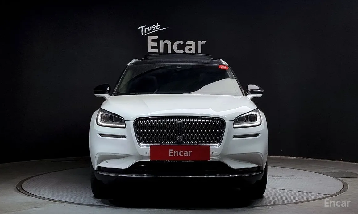 Фото 3 - Lincoln Corsair