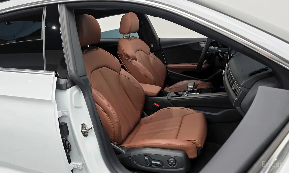 Фото 10 - Audi A5