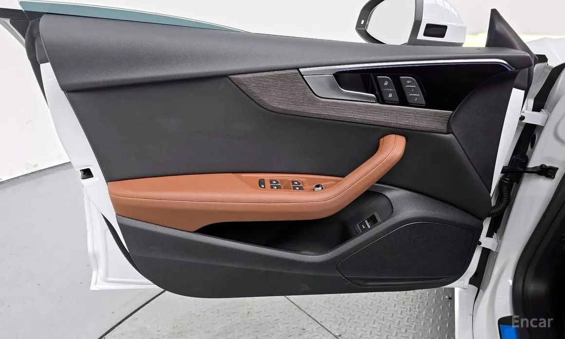 Фото 18 - Audi A5