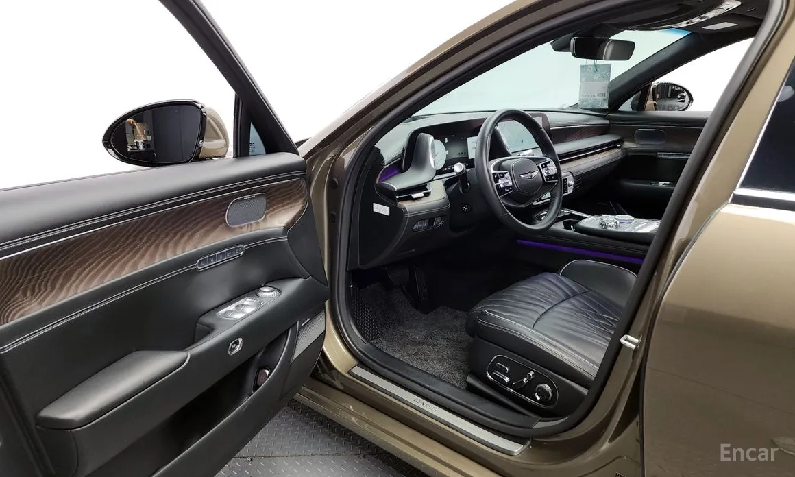 Фото 10 - Genesis G90