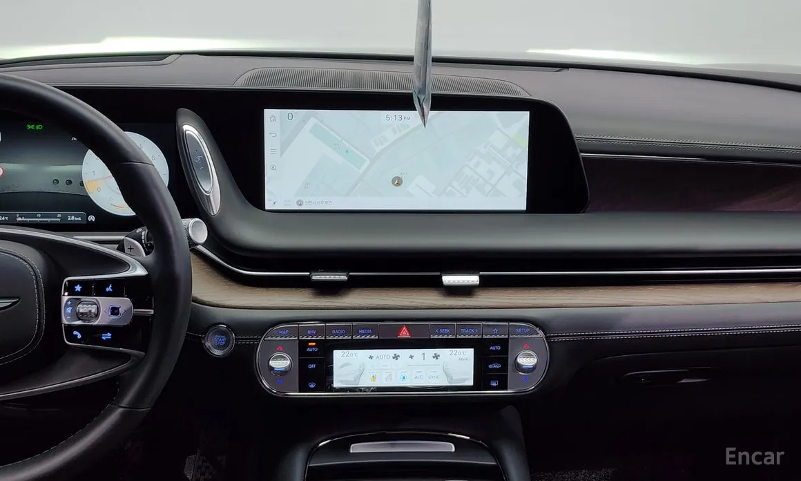 Фото 14 - Genesis G90