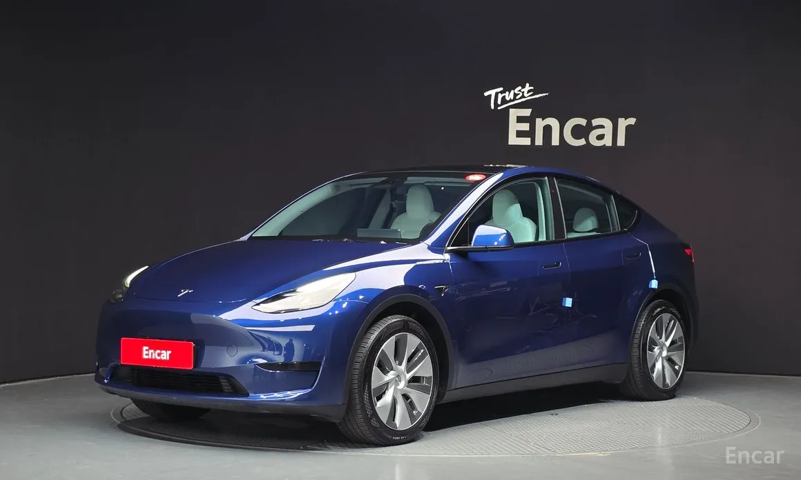 Фото 1 - Tesla Model Y