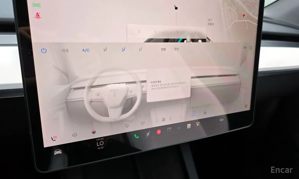 Фото 14 - Tesla Model Y