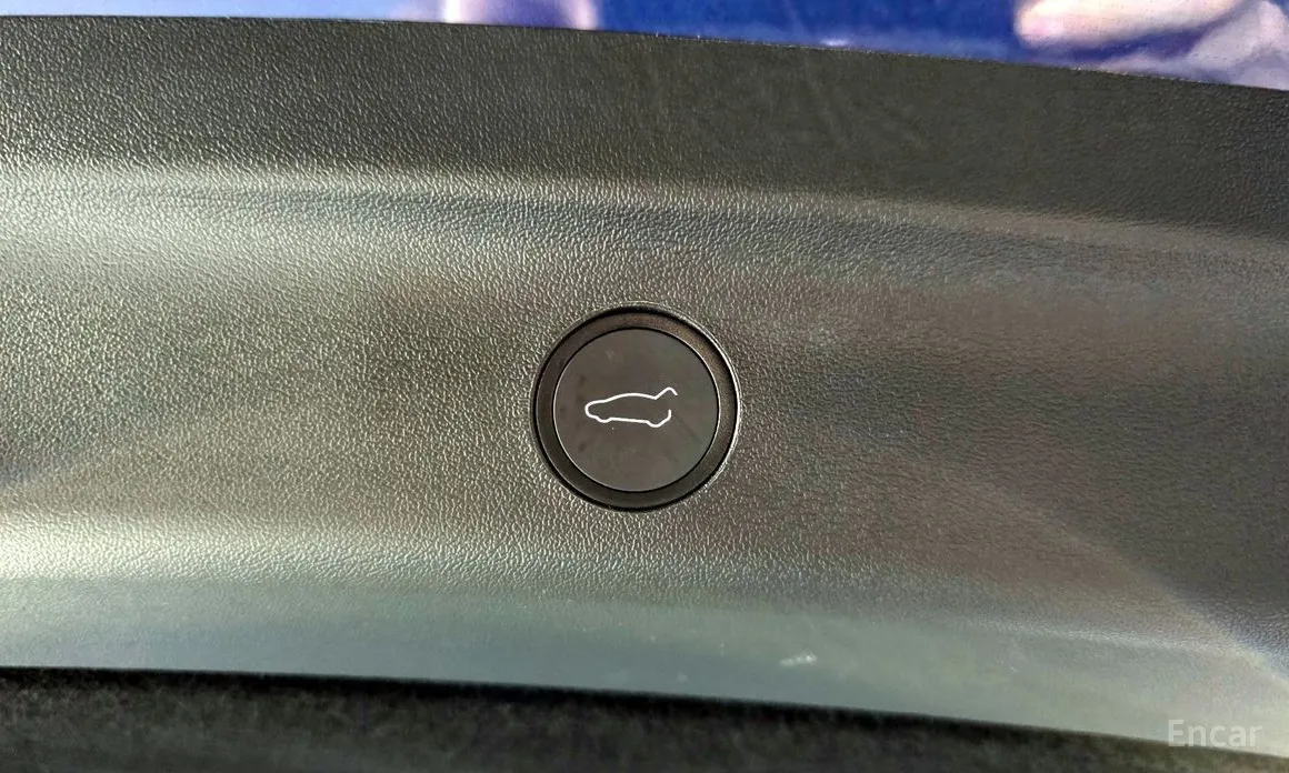 Фото 18 - Tesla Model Y