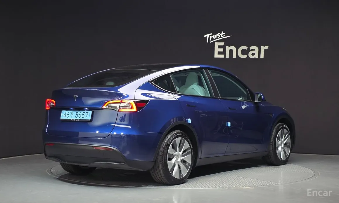 Фото 2 - Tesla Model Y