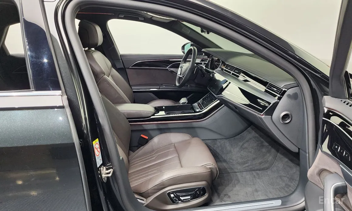 Фото 11 - Audi A8