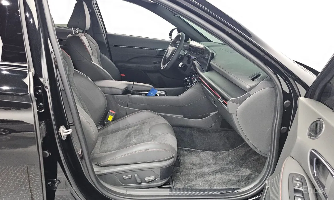 Фото 11 - Hyundai Sonata